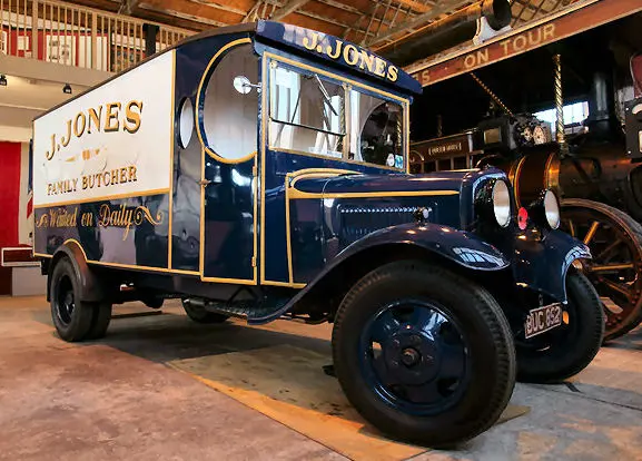 Ford BB Box Van