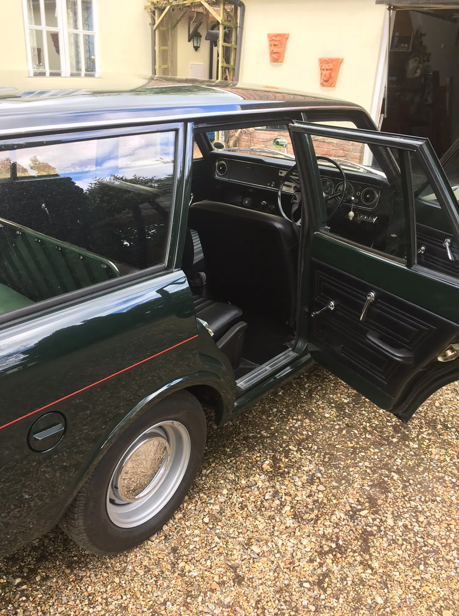 Ford backseats