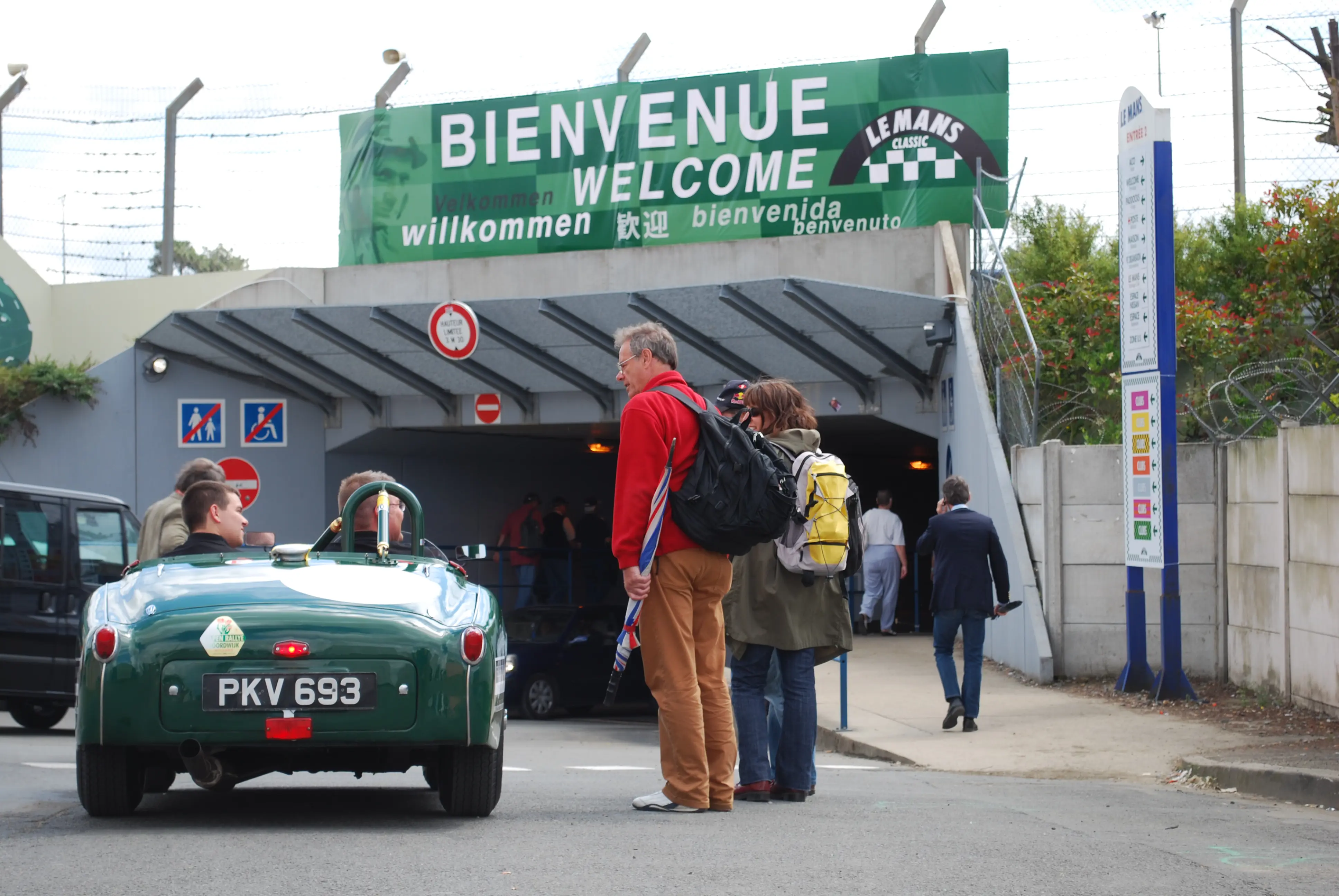 Race track entrance