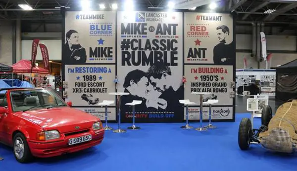 Lis Stand