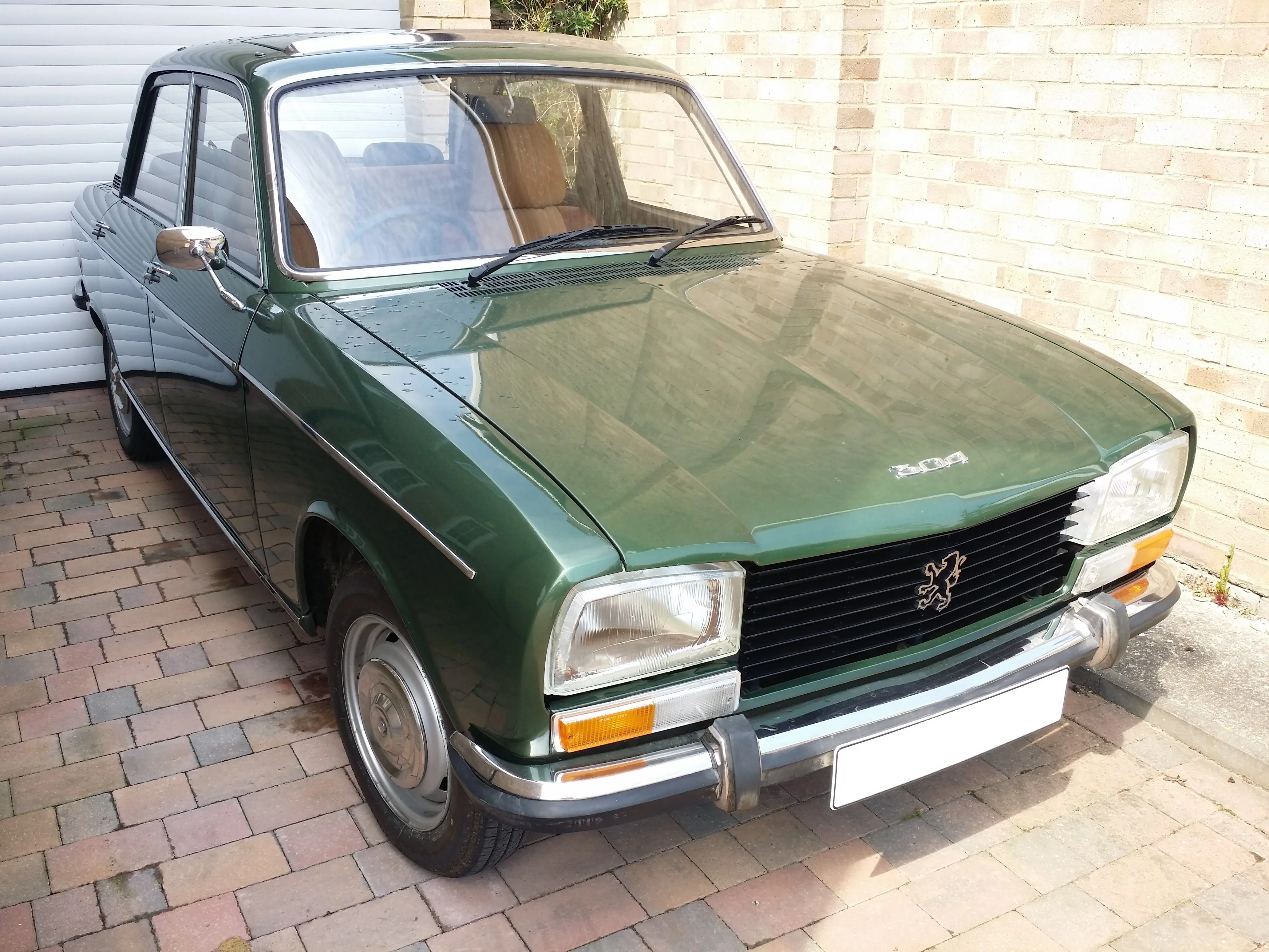 Green car