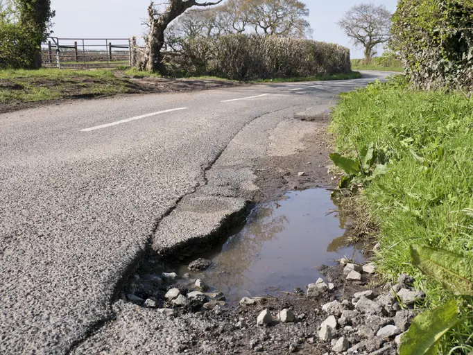 Large pot hole