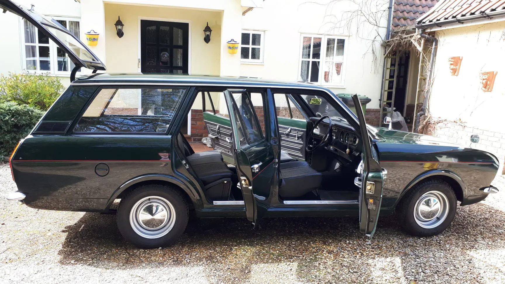 Ford Cortina