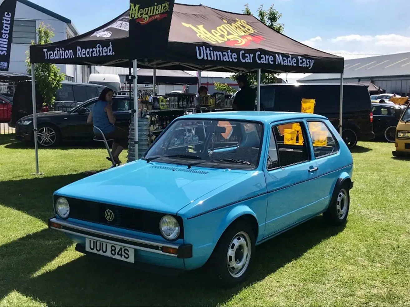Blue car