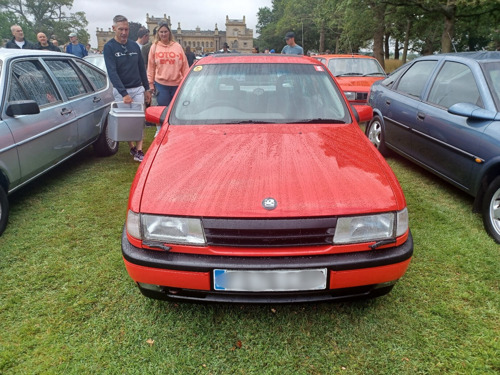 Car at convention
