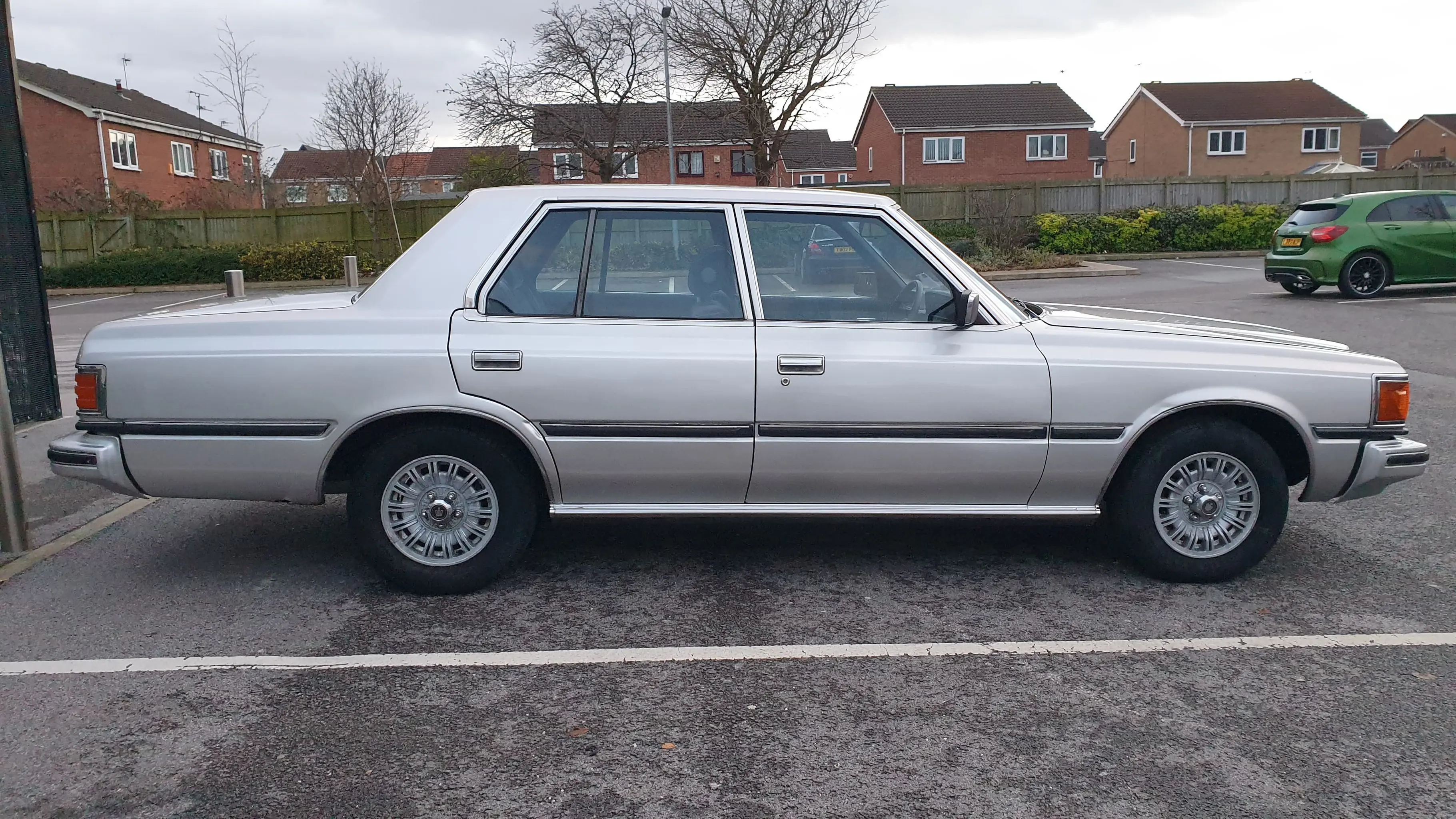 Toyota Crown Side