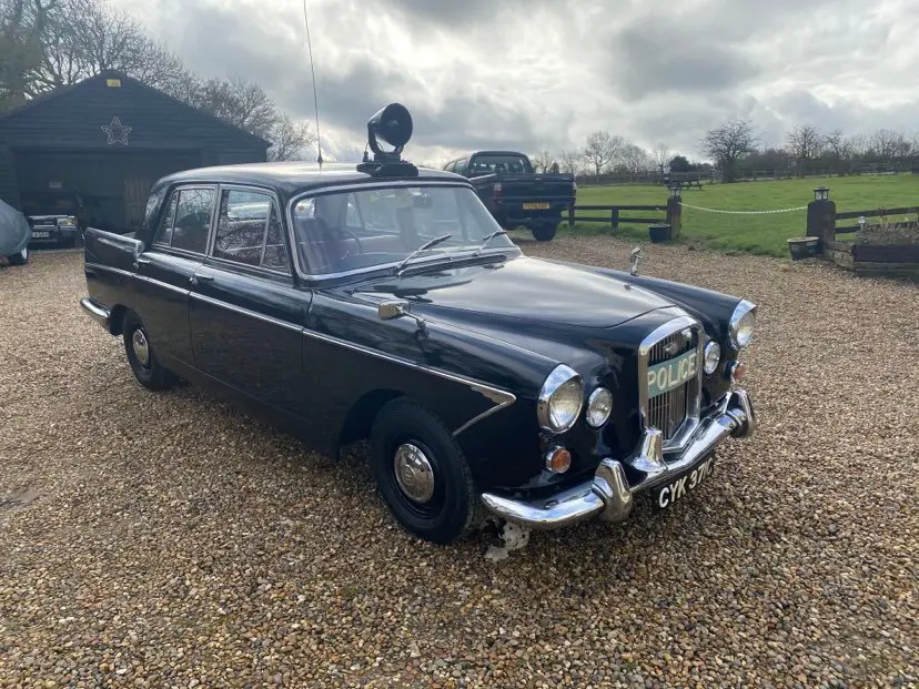 POLICE WOLSELEY