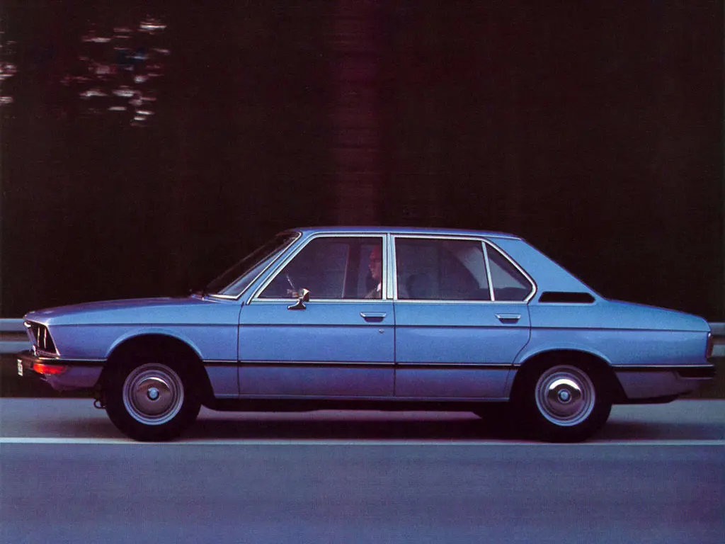 BMW E12