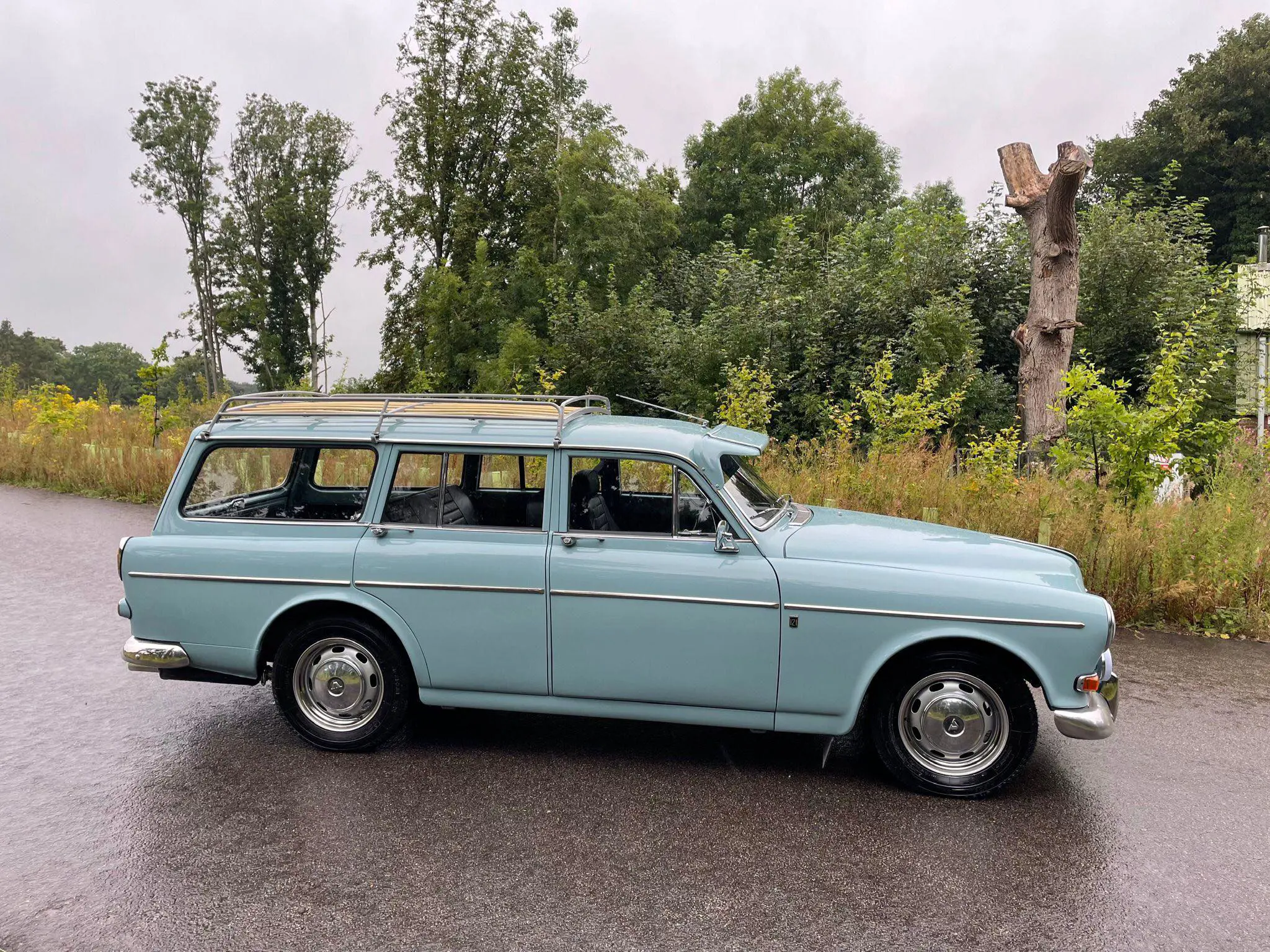 Blue car